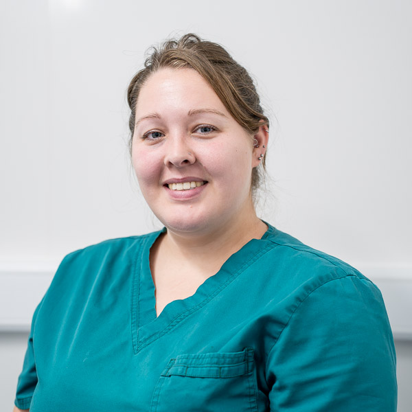 Demi Harvey - Kinfauns Veterinary Centre (Web)