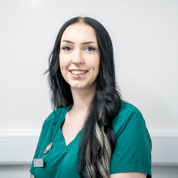 Hannah Hawes - Kinfauns Veterinary Centre (Web)